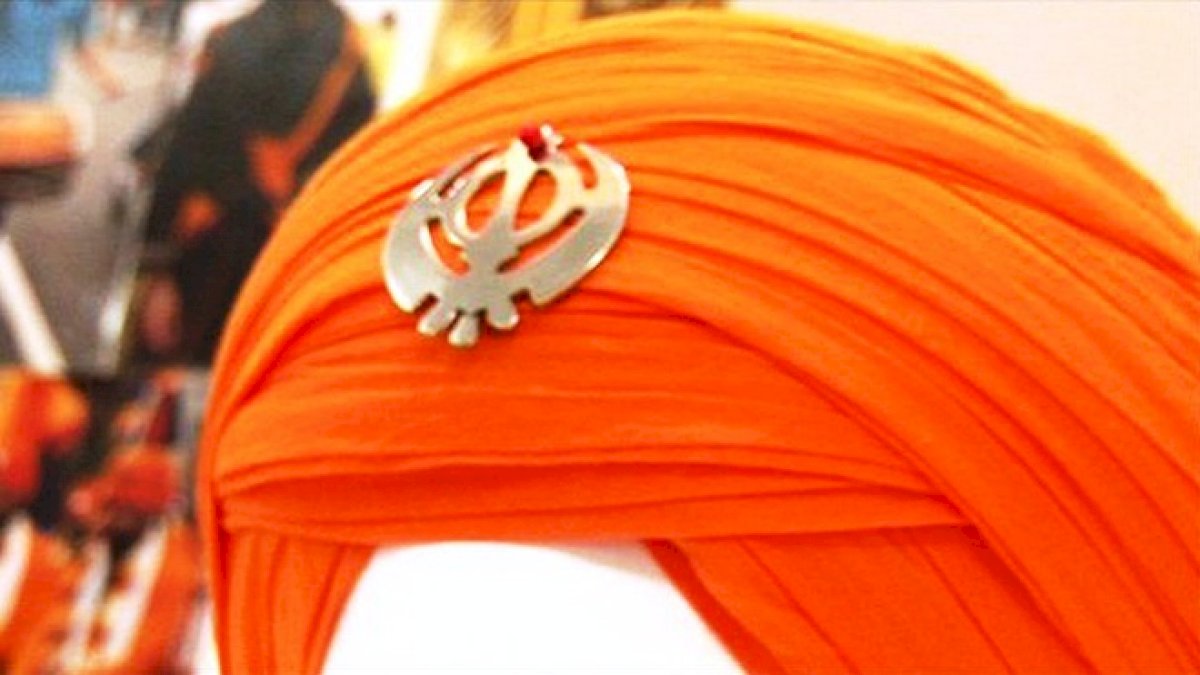 मध्यप्रदेश में सिख युवक को दबंगों ने पीटा, पगड़ी की बेदबी की, सिख समाज का सीएम शिवराज को चेतावनी मध्यप्रदेश में सिख युवक को दबंगों ने पीटा, पगड़ी की बेदबी की, सिख समाज का सीएम शिवराज को चेतावनी