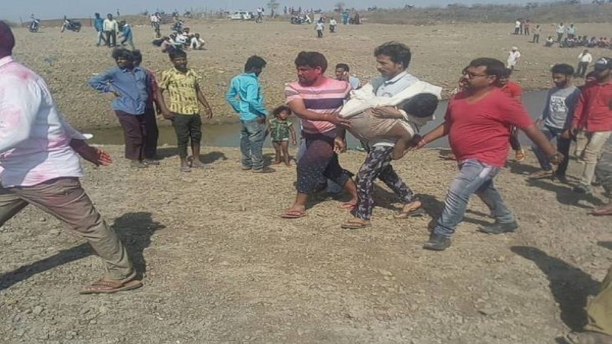 मंदसौर: मातम में बदली होली, तालाब में डूबने से दो छात्रों की मौत मंदसौर: मातम में बदली होली, तालाब में डूबने से दो छात्रों की मौत