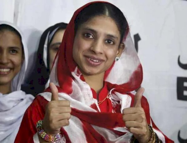 Photo courtesy: aaj tak Photo courtesy: aaj tak