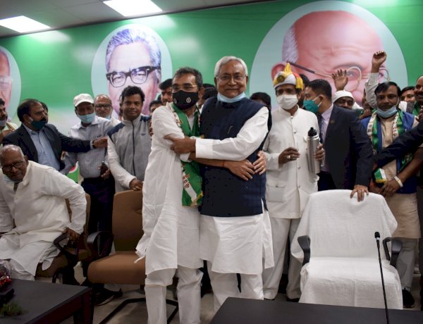Photo Courtesy : Twitter Photo Courtesy : Twitter