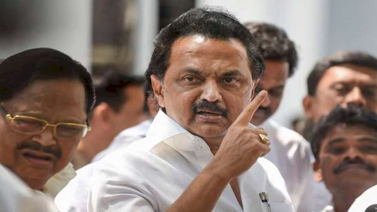 डीएमके अध्यक्ष स्टालिन के दामाद के घर पड़ा इनकम टैक्स का छापा, 6 अप्रैल को होने हैं तमिलनाडु में चुनाव डीएमके अध्यक्ष स्टालिन के दामाद के घर पड़ा इनकम टैक्स का छापा, 6 अप्रैल को होने हैं तमिलनाडु में चुनाव
