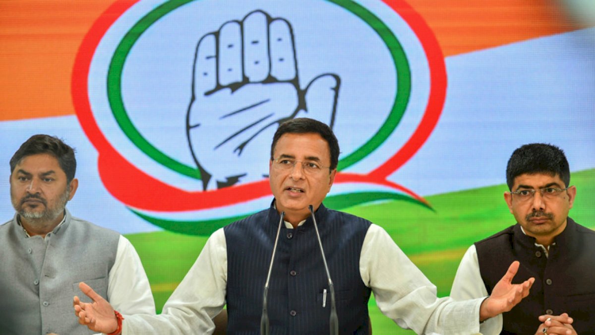 Assam EVM Row: क्या जवाब देगा चुनाव आयोग, कांग्रेस ने पूछे 6 अहम सवाल Assam EVM Row: क्या जवाब देगा चुनाव आयोग, कांग्रेस ने पूछे 6 अहम सवाल