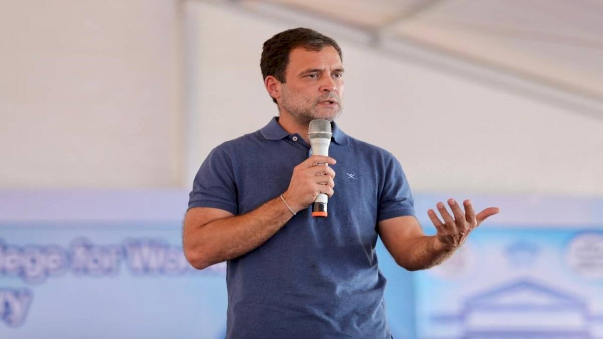देश के सभी नागरिकों को सुरक्षित जीवन जीने का है हक, टीकाकरण में उम्र के मसले पर बोले राहुल गांधी देश के सभी नागरिकों को सुरक्षित जीवन जीने का है हक, टीकाकरण में उम्र के मसले पर बोले राहुल गांधी
