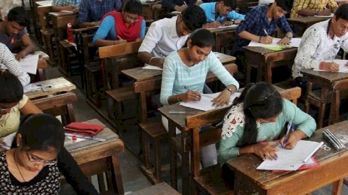 एमपी में बोर्ड परीक्षाएं स्थगित, कक्षा 1 से 8 वीं तक को दिया जाएगा जरनल प्रमोशन एमपी में बोर्ड परीक्षाएं स्थगित, कक्षा 1 से 8 वीं तक को दिया जाएगा जरनल प्रमोशन