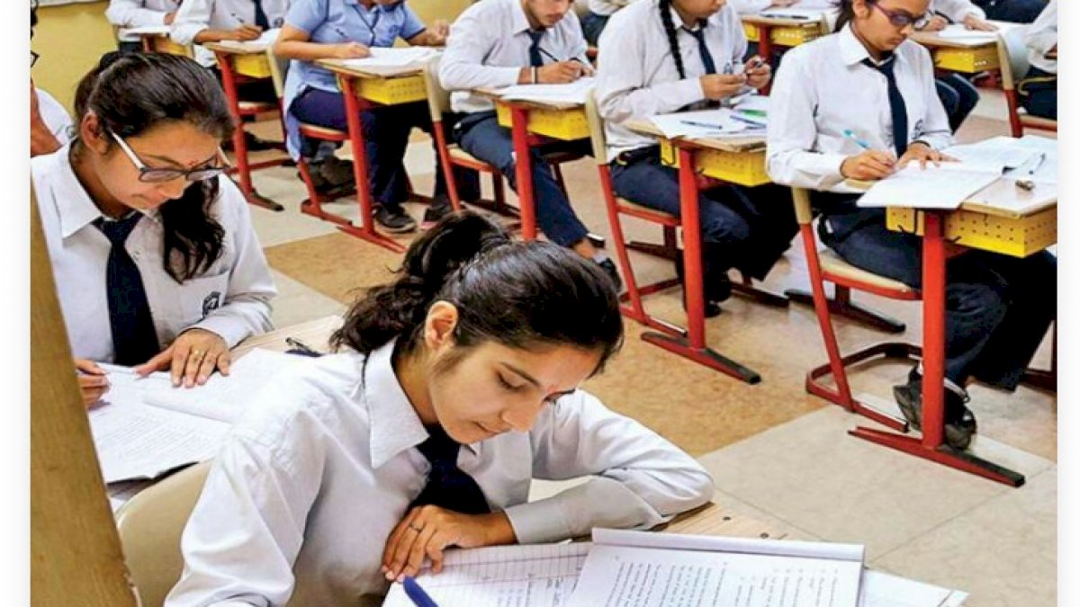 कोरोना के चलते बोर्ड परीक्षाएं स्थगित, आदेश जारी कोरोना के चलते बोर्ड परीक्षाएं स्थगित, आदेश जारी