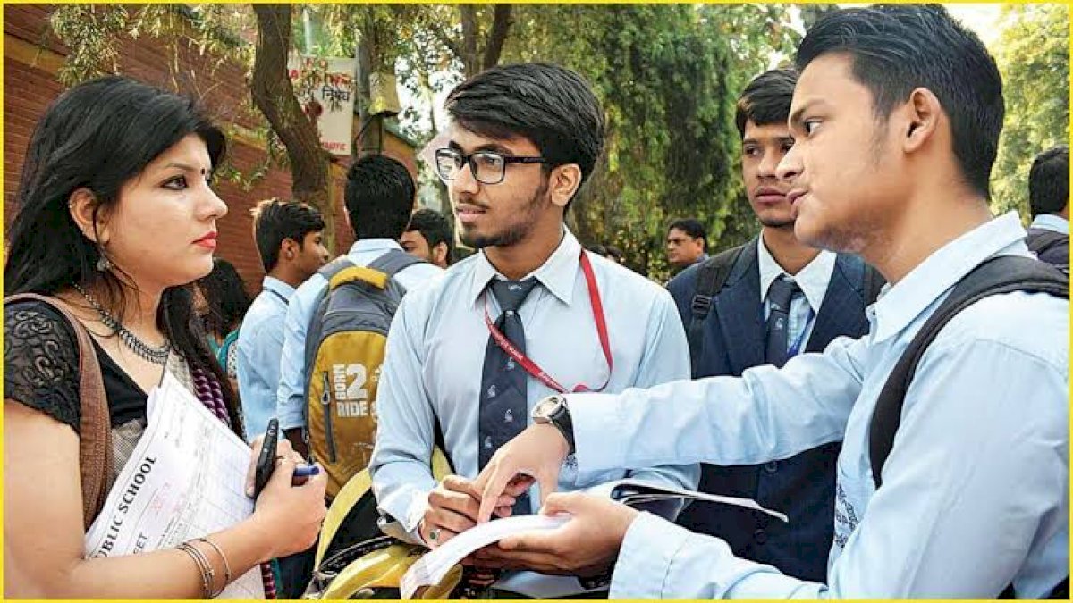 CBSE Board Exam 2021: सीबीएसई की 10वीं की परीक्षाएं रद्द, 12वीं बोर्ड की परीक्षा टली CBSE Board Exam 2021: सीबीएसई की 10वीं की परीक्षाएं रद्द, 12वीं बोर्ड की परीक्षा टली