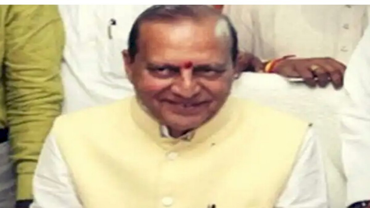 वेंटिलेटर सपोर्ट पर बीजेपी सांसद रमाकांत भार्गव, एयर एंबुलेंस से दिल्ली किए गए शिफ्ट वेंटिलेटर सपोर्ट पर बीजेपी सांसद रमाकांत भार्गव, एयर एंबुलेंस से दिल्ली किए गए शिफ्ट