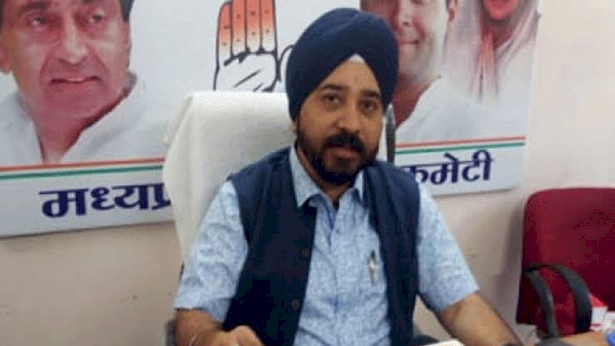 ऑक्सीजन टैंकर को अपने इवेंट के लिए रोकने वाले नेता इंदौर शहर से मांगे माफी, कांग्रेस प्रवक्ता नरेंद्र सलूजा का वार ऑक्सीजन टैंकर को अपने इवेंट के लिए रोकने वाले नेता इंदौर शहर से मांगे माफी, कांग्रेस प्रवक्ता नरेंद्र सलूजा का वार