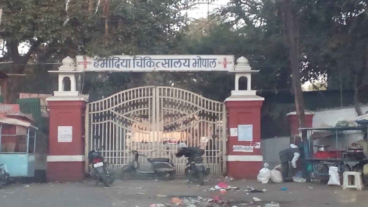 भोपाल के हमीदिया से चोरी हुए रेमडेसीवीर इंजेक्शन दिल्ली पहुंचे, नंबर सीरीज से हुआ मिलान भोपाल के हमीदिया से चोरी हुए रेमडेसीवीर इंजेक्शन दिल्ली पहुंचे, नंबर सीरीज से हुआ मिलान