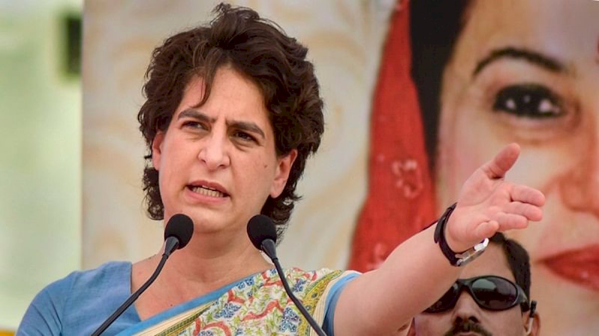 नागरिकों को मरता छोड़ विदेशों को ऑक्सीजन देती रही सरकार, केंद्र पर भड़कीं प्रियंका नागरिकों को मरता छोड़ विदेशों को ऑक्सीजन देती रही सरकार, केंद्र पर भड़कीं प्रियंका