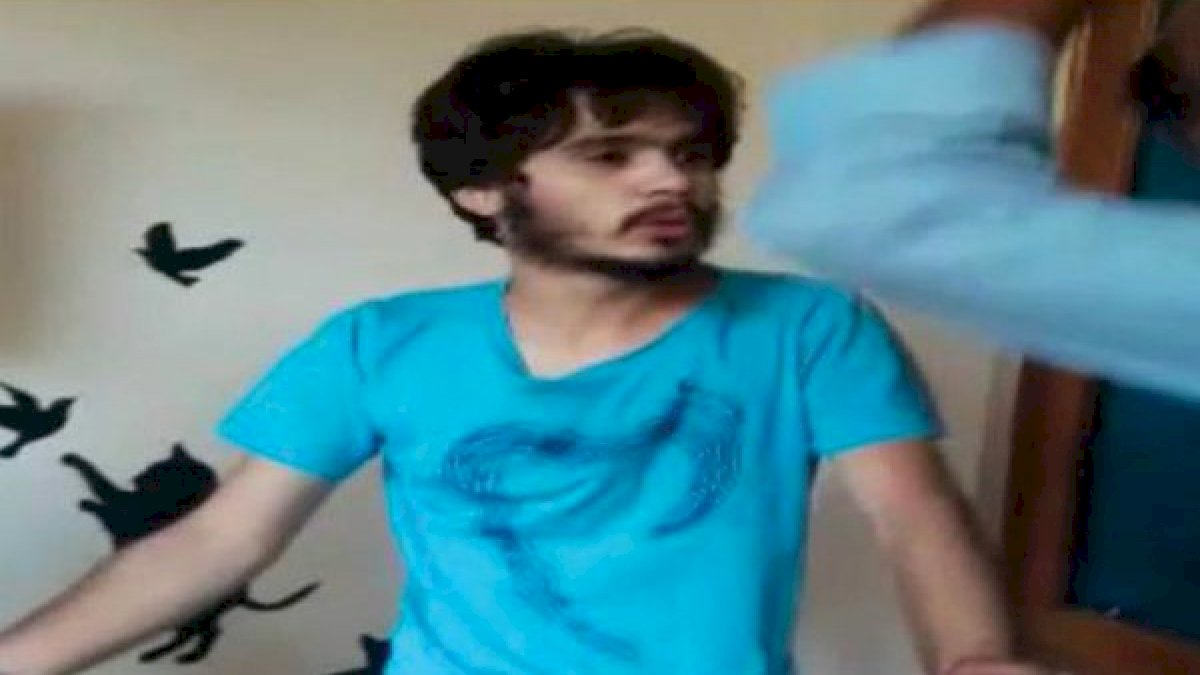 रेमडेसिविर के नाम पर धोखाधड़ी का हुआ शिकार हुआ एक बाप, ठग को गाड़ी में ले जाकर किया पुलिस के हवाले रेमडेसिविर के नाम पर धोखाधड़ी का हुआ शिकार हुआ एक बाप, ठग को गाड़ी में ले जाकर किया पुलिस के हवाले