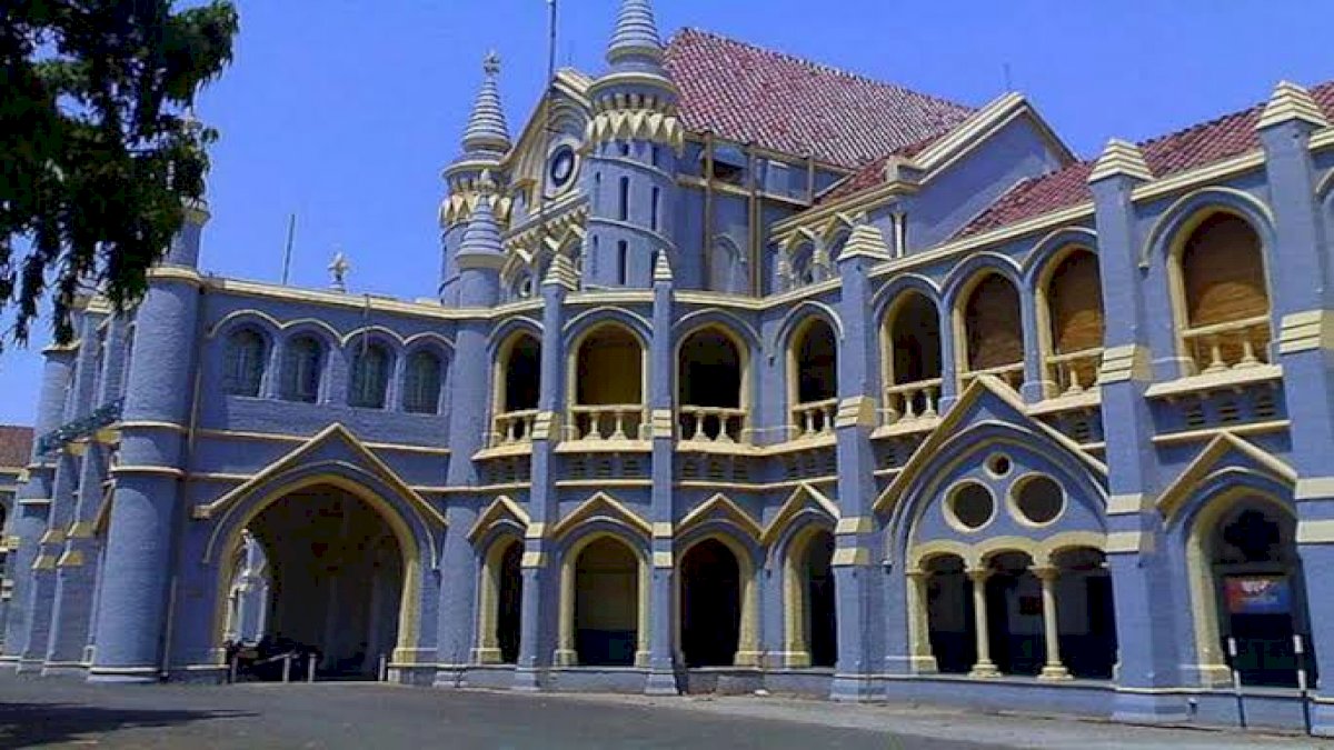 एमपी हाई कोर्ट ने केंद्र सरकार को लगाई फटकार, कहा आगे से कोई किसी राज्य का ऑक्सीजन न रोक पाए एमपी हाई कोर्ट ने केंद्र सरकार को लगाई फटकार, कहा आगे से कोई किसी राज्य का ऑक्सीजन न रोक पाए