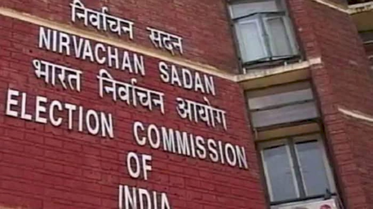 चुनाव आयोग पर शायद दर्ज होना चाहिए हत्या का मुकदमा, मद्रास हाई कोर्ट की फटकार चुनाव आयोग पर शायद दर्ज होना चाहिए हत्या का मुकदमा, मद्रास हाई कोर्ट की फटकार