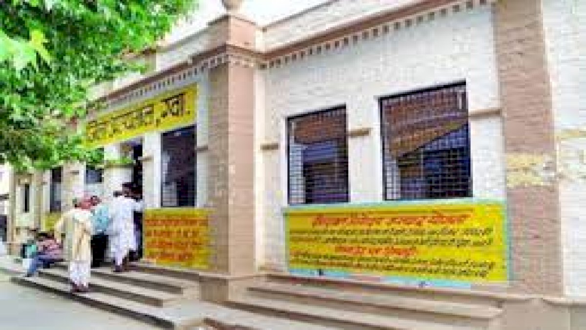 कोरोना योद्धा के शव की दुर्दशा, ग्वालियर के जिस अस्पताल में करती थी नौकरी वहीं 6 घंटे लावारिस पड़ा रहा शव कोरोना योद्धा के शव की दुर्दशा, ग्वालियर के जिस अस्पताल में करती थी नौकरी वहीं 6 घंटे लावारिस पड़ा रहा शव