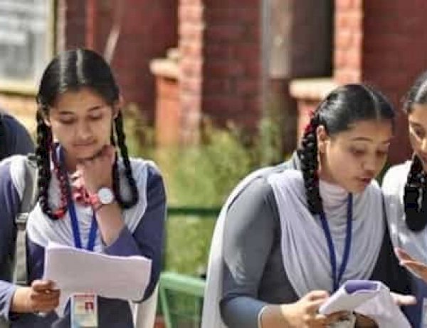 Photo Courtesy: Hindustan Times Photo Courtesy: Hindustan Times