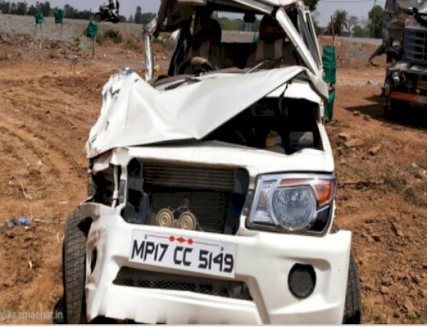 Photo courtesy: bhaskar Photo courtesy: bhaskar