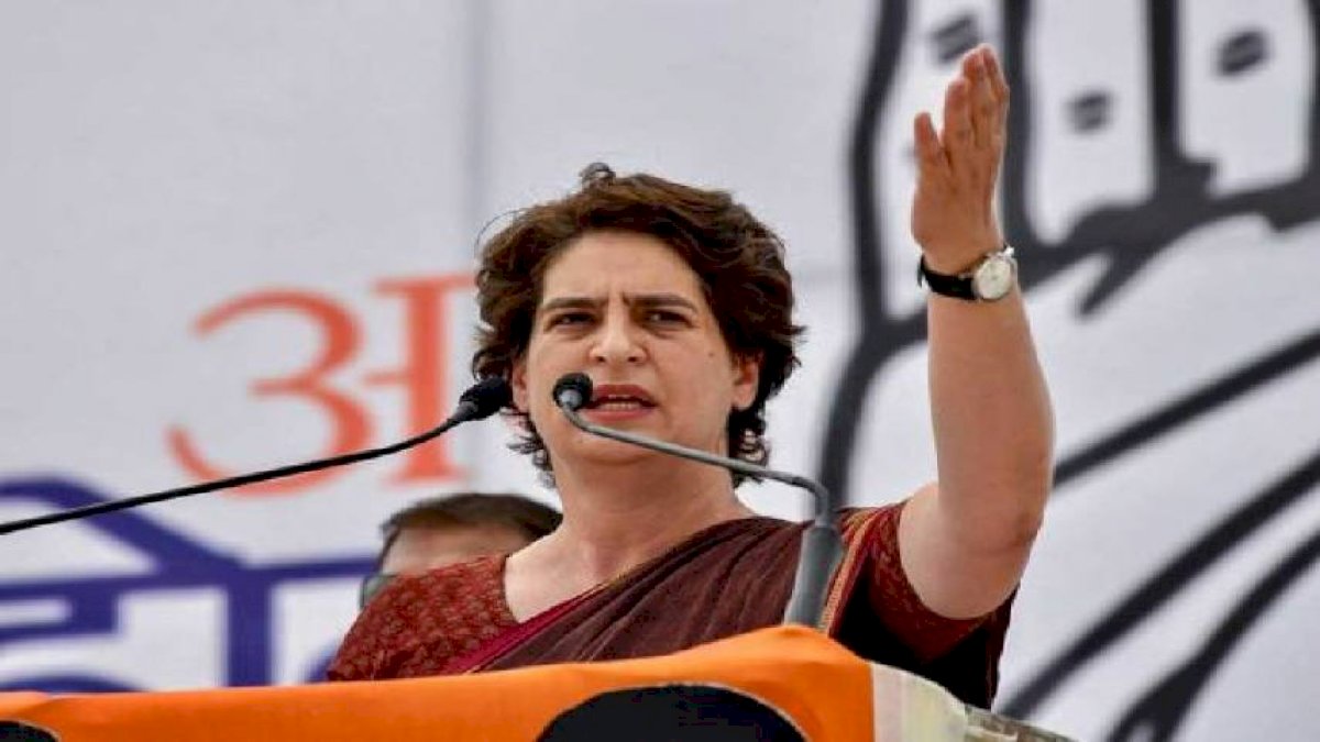 UP: चुनाव ड्यूटी के दौरान 700 शिक्षकों की मौत पर भड़कीं प्रियंका, कहा- जबरन ड्यूटी के लिए किया गया मजबूर UP: चुनाव ड्यूटी के दौरान 700 शिक्षकों की मौत पर भड़कीं प्रियंका, कहा- जबरन ड्यूटी के लिए किया गया मजबूर