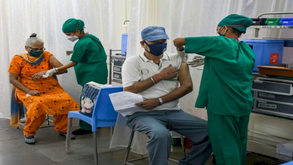 मध्यप्रदेश: कोरोना की रोकथाम के लिए होगी नर्सिंग के छात्रों की तैनाती, 20 हजार रुपये तक दिया जाएगा वेतन मध्यप्रदेश: कोरोना की रोकथाम के लिए होगी नर्सिंग के छात्रों की तैनाती, 20 हजार रुपये तक दिया जाएगा वेतन