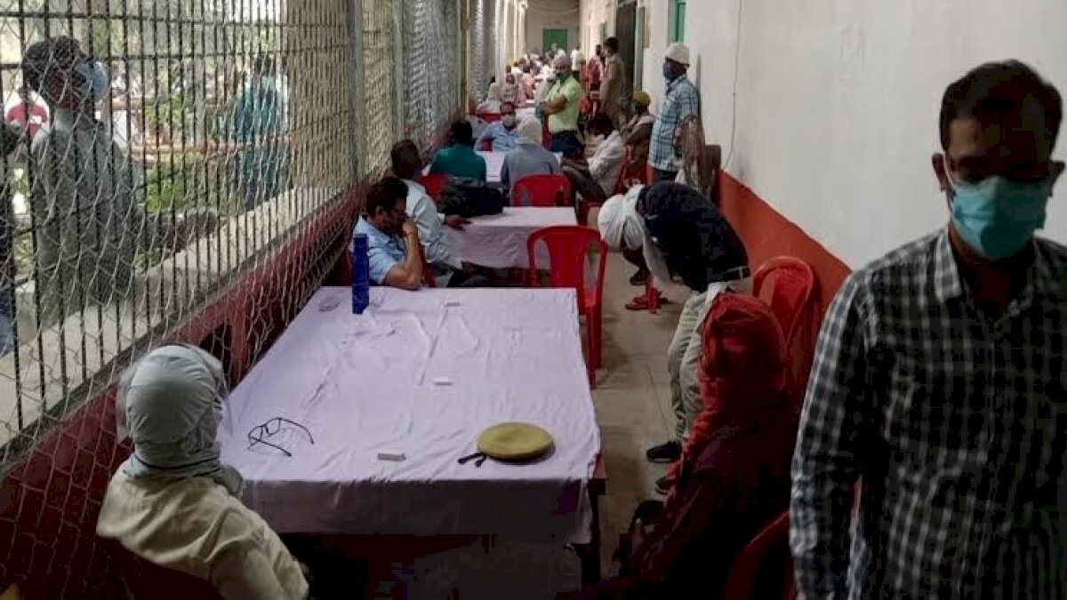यूपी पंचायत चुनाव 2021: चुनाव पर कोरोना का कहर, जीतने वाले 20 प्रत्याशियों ने हारी जिंदगी से जंग यूपी पंचायत चुनाव 2021: चुनाव पर कोरोना का कहर, जीतने वाले 20 प्रत्याशियों ने हारी जिंदगी से जंग