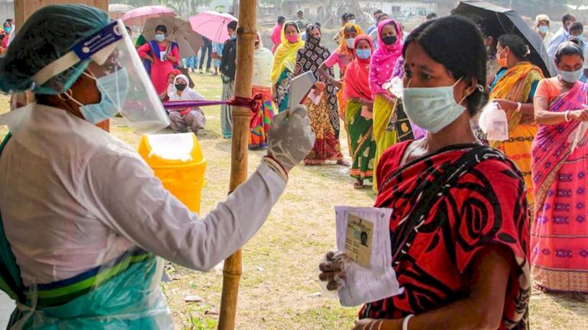 ग्रामीण और आदिवासी इलाकों में संक्रमण को काबू करने के लिए सरकार ने जारी की नई गाइडलाइंस ग्रामीण और आदिवासी इलाकों में संक्रमण को काबू करने के लिए सरकार ने जारी की नई गाइडलाइंस