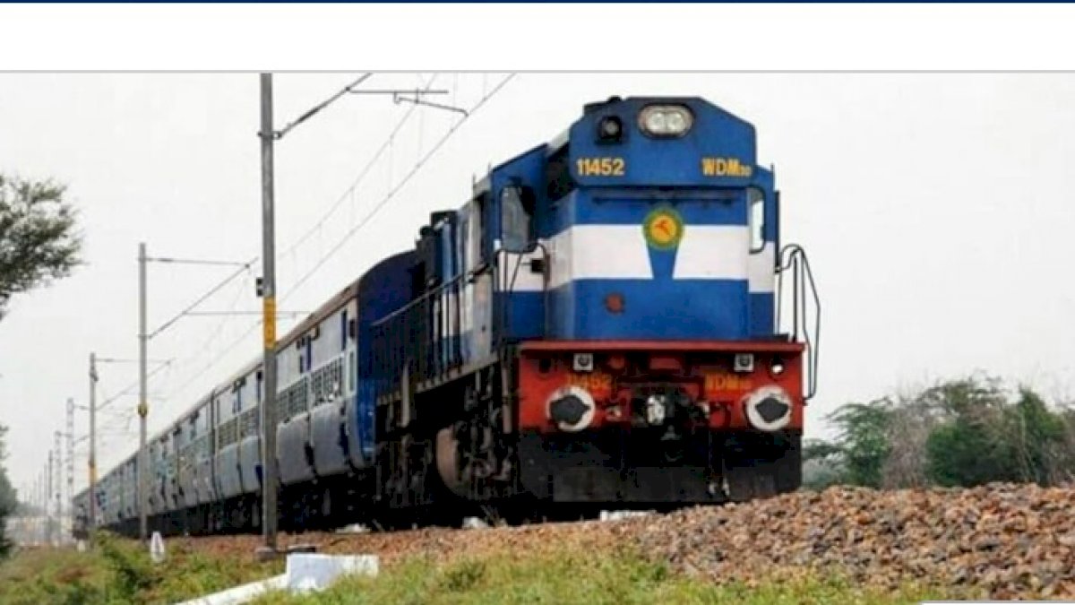 लखनऊ में टिकट के विवाद में टीटीई ने चलती ट्रेन से यात्री को फेंका, मौके पर मौत लखनऊ में टिकट के विवाद में टीटीई ने चलती ट्रेन से यात्री को फेंका, मौके पर मौत