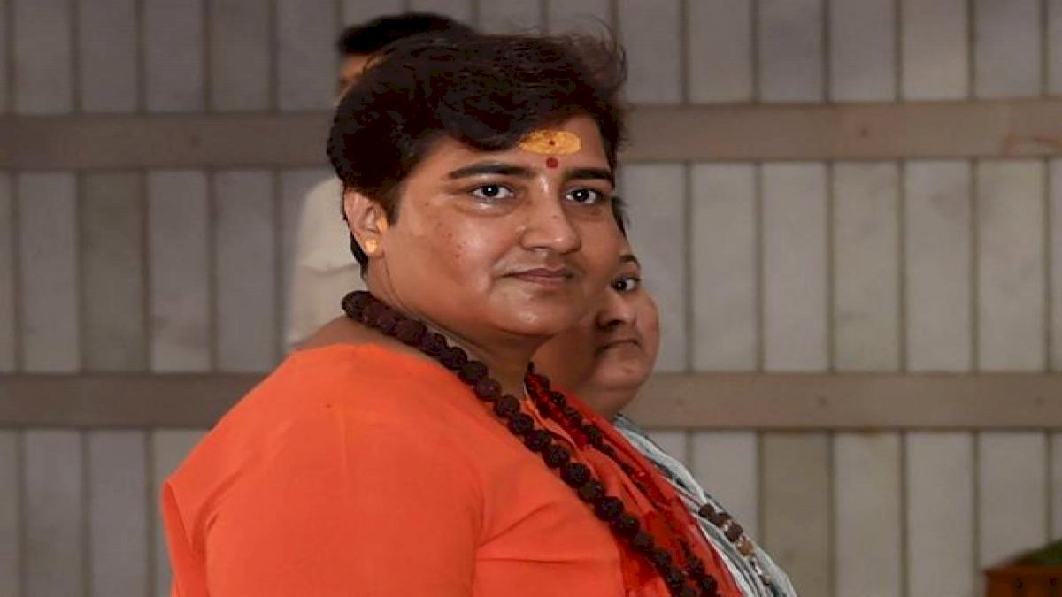 गौ मूत्र पीने से दूर होता है फेफड़ों का इंफेक्शन, मैं लेती हूं इसलिए मुझे नहीं हुआ कोरोना- साध्वी प्रज्ञा गौ मूत्र पीने से दूर होता है फेफड़ों का इंफेक्शन, मैं लेती हूं इसलिए मुझे नहीं हुआ कोरोना- साध्वी प्रज्ञा