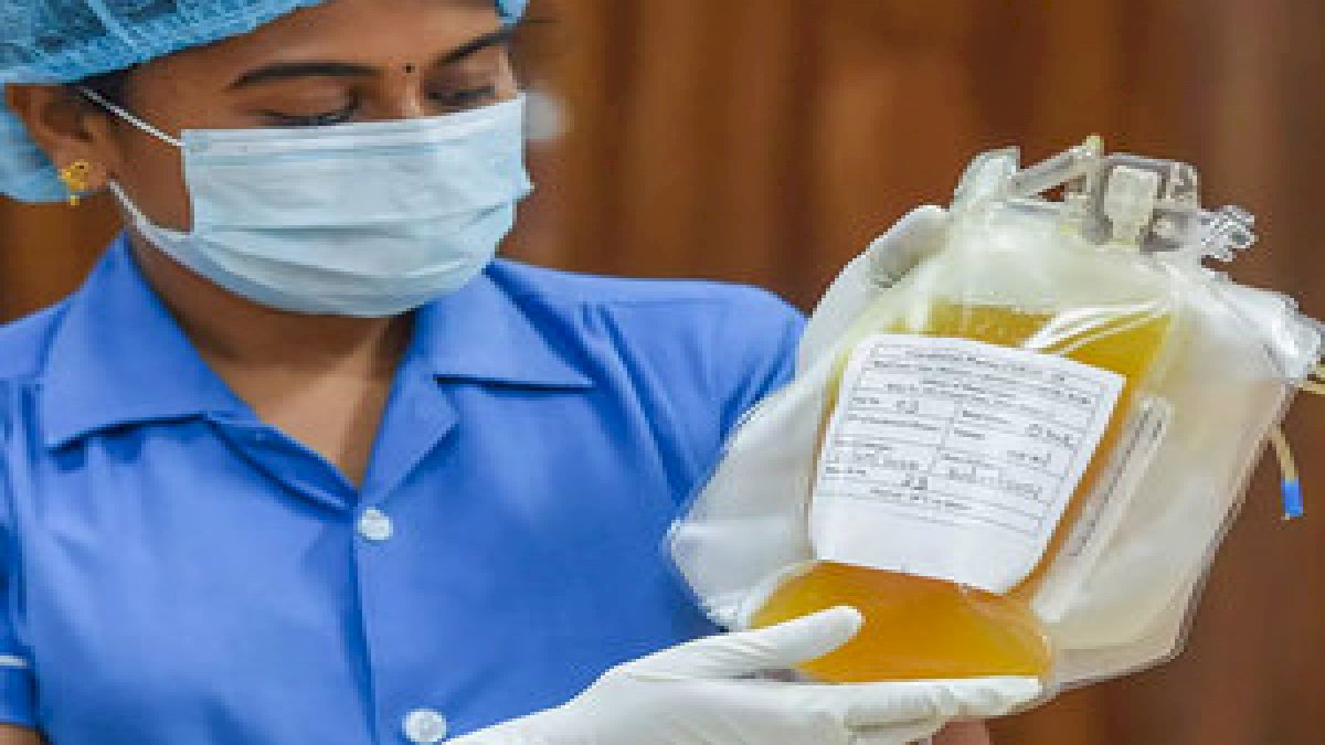 देश में कोरोना मरीजों के लिए प्लाज्मा थेरेपी पर लगी रोक, जानें क्यों लिया गया यह फैसला देश में कोरोना मरीजों के लिए प्लाज्मा थेरेपी पर लगी रोक, जानें क्यों लिया गया यह फैसला