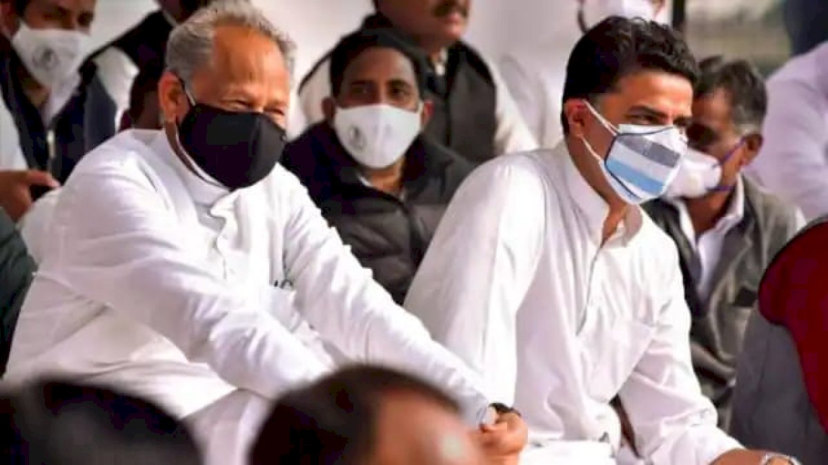 राजस्थान में सियासी घटनाक्रम तेज, पायलट गुट के विधायक ने दिया इस्तीफा राजस्थान में सियासी घटनाक्रम तेज, पायलट गुट के विधायक ने दिया इस्तीफा