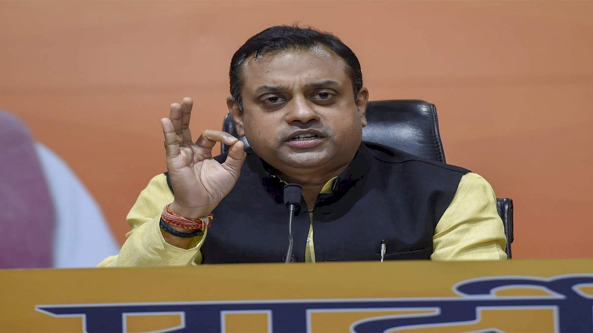 फर्जी टूलकिट मामले में BJP पर ट्विटर का सर्जिकल स्ट्राइक, मैनिपुलेटेड मीडिया का लगा लेबल फर्जी टूलकिट मामले में BJP पर ट्विटर का सर्जिकल स्ट्राइक, मैनिपुलेटेड मीडिया का लगा लेबल
