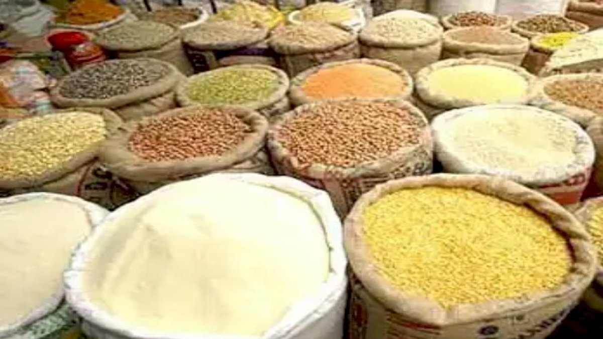 खरीफ सीजन: दालों की कीमतों पर लगेगी लगाम, सरकार ने उठाए जरूरी कदम खरीफ सीजन: दालों की कीमतों पर लगेगी लगाम, सरकार ने उठाए जरूरी कदम
