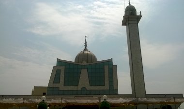 Photo courtesy: Wikipedia