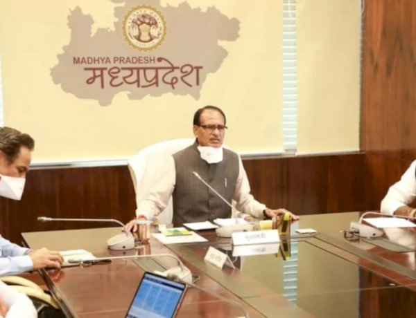 Photo courtesy: twitter Photo courtesy: twitter