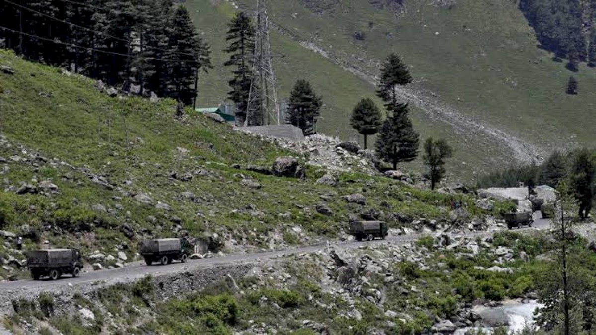 गलवान संघर्ष में मारे गए सैनिक को चीन ने दिया सदी के हीरो का खिताब, हिंसा में मारे गए चीनी सैनिकों की हुई पुष्टि गलवान संघर्ष में मारे गए सैनिक को चीन ने दिया सदी के हीरो का खिताब, हिंसा में मारे गए चीनी सैनिकों की हुई पुष्टि