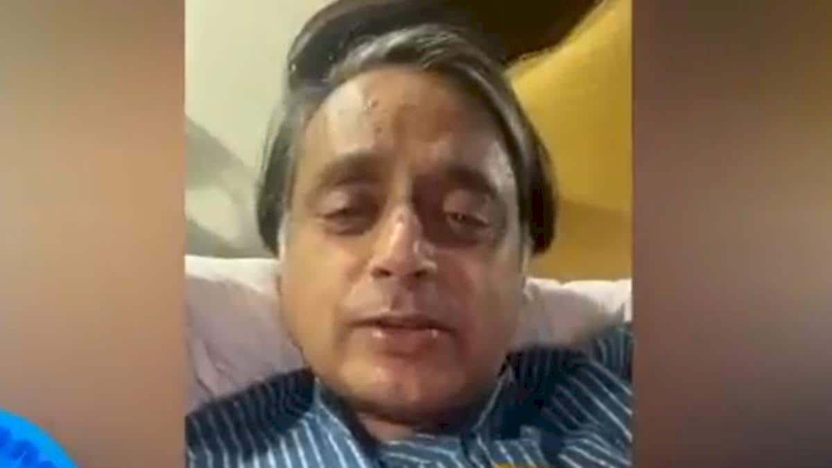 वैक्सीन ही नहीं तो दिसंबर तक कैसे होगा सभी का टीकाकरण, शशि थरूर का मोदी सरकार से सवाल वैक्सीन ही नहीं तो दिसंबर तक कैसे होगा सभी का टीकाकरण, शशि थरूर का मोदी सरकार से सवाल