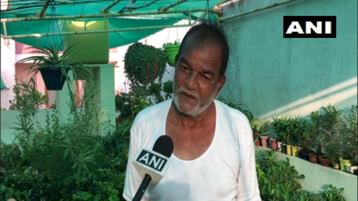 घर की छत पर उगा दिए बोनसाई, बगिया में 40 प्रकार के बोनसाई के पौधे घर की छत पर उगा दिए बोनसाई, बगिया में 40 प्रकार के बोनसाई के पौधे