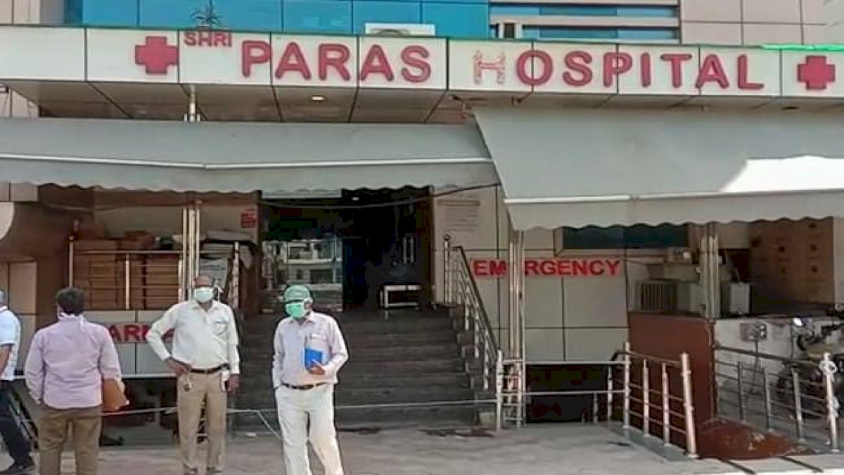 ऑक्सीजन के मॉक ड्रिल से हुई थी आगरा के अस्पताल में 22 मरीजों की मौत, अस्पताल संचालक के वीडियो से हुआ खुलासा ऑक्सीजन के मॉक ड्रिल से हुई थी आगरा के अस्पताल में 22 मरीजों की मौत, अस्पताल संचालक के वीडियो से हुआ खुलासा