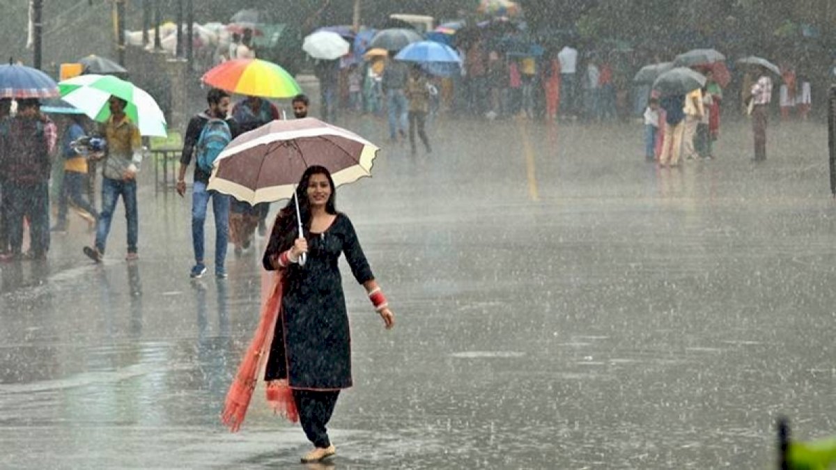 मध्यप्रदेश में आगामी 3-4 दिनों तक होगी भारी बारिश मौसम विभाग ने जारी किया अलर्ट मध्यप्रदेश में आगामी 3-4 दिनों तक होगी भारी बारिश मौसम विभाग ने जारी किया अलर्ट