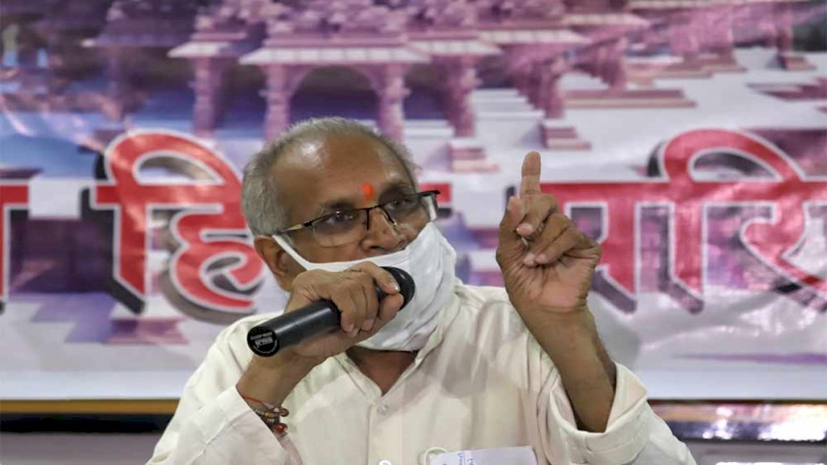 राम मंदिर ट्रस्ट के चंपत राय द्वारा जमीन हड़पने का मामला उजागर करने वाले पत्रकार के खिलाफ 18 धाराओं के तहत FIR राम मंदिर ट्रस्ट के चंपत राय द्वारा जमीन हड़पने का मामला उजागर करने वाले पत्रकार के खिलाफ 18 धाराओं के तहत FIR