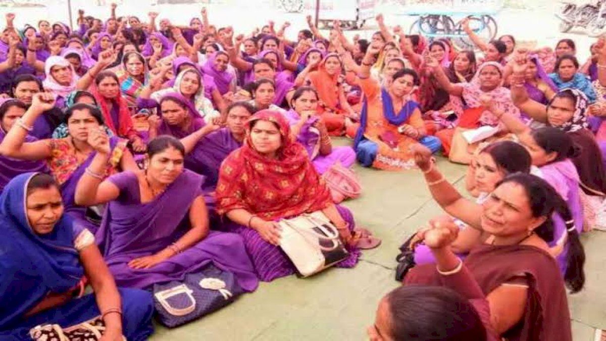 प्रदेश की 75 हज़ार से ज़्यादा आशा-उषा कार्यकर्ता हड़ताल पर, तीस दिनों के वेतन की मांग प्रदेश की 75 हज़ार से ज़्यादा आशा-उषा कार्यकर्ता हड़ताल पर, तीस दिनों के वेतन की मांग