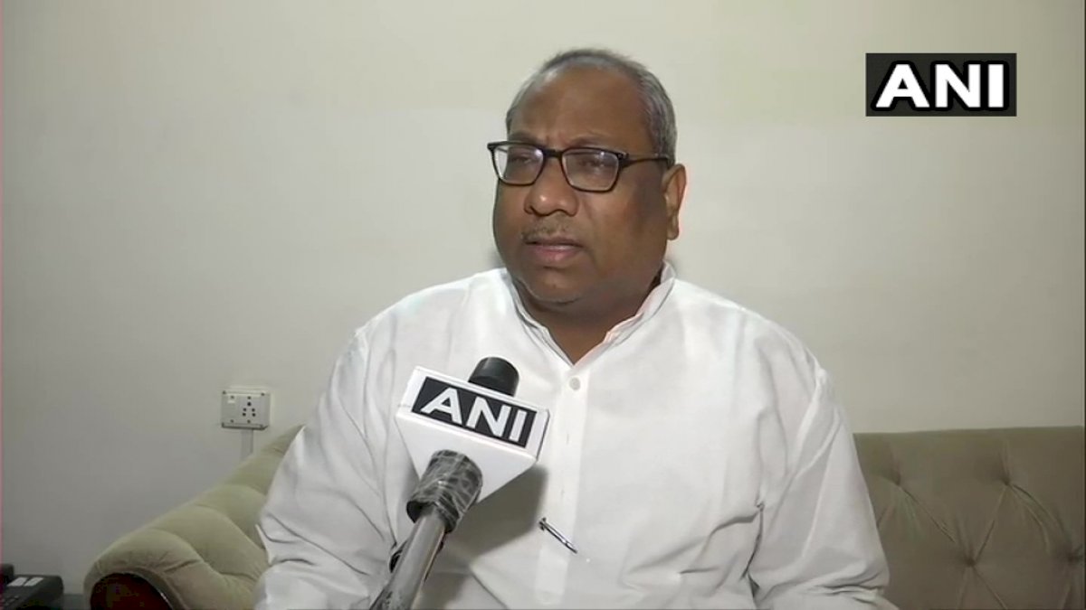 निषाद पार्टी के अध्यक्ष ने ठोका यूपी के डिप्टी सीएम के पद पर दावा, कहा, अगर भाजपा ने हमें दुखी किया, तो वह भी खुश नहीं रहेगी निषाद पार्टी के अध्यक्ष ने ठोका यूपी के डिप्टी सीएम के पद पर दावा, कहा, अगर भाजपा ने हमें दुखी किया, तो वह भी खुश नहीं रहेगी