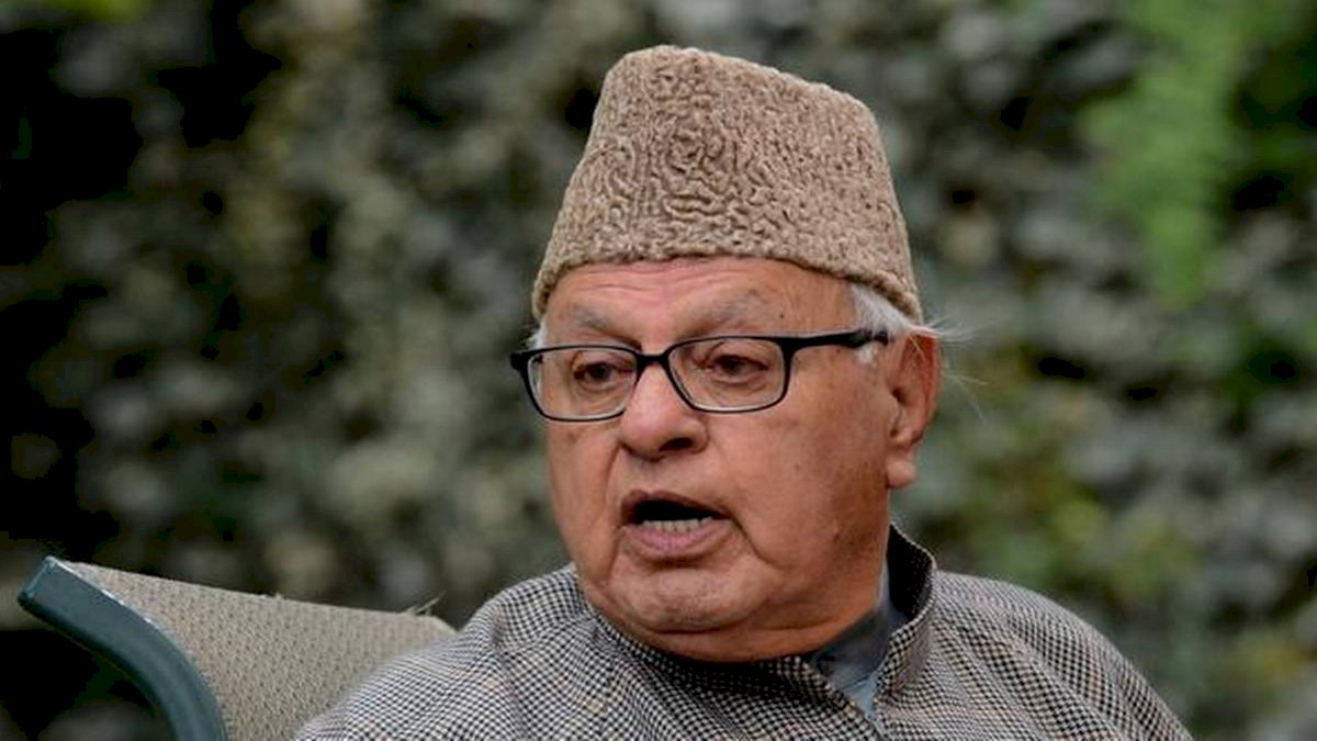 महबूबा के पाक पर दिए बयान से फारूक अब्दुल्ला ने किया किनारा, कहा, हमें अपने वतन से मतलब है महबूबा के पाक पर दिए बयान से फारूक अब्दुल्ला ने किया किनारा, कहा, हमें अपने वतन से मतलब है