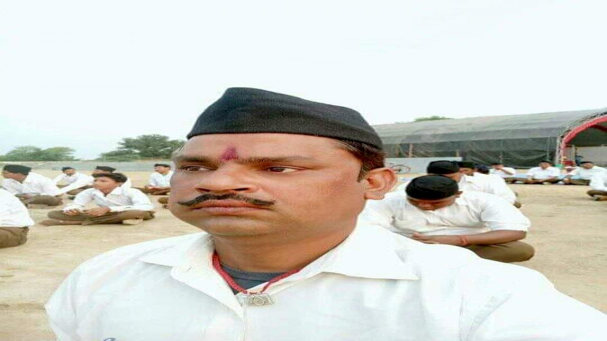 BJP नेता ने रिश्तों को किया शर्मसार, अपनी ही नाबालिग बेटी के साथ किया बलात्कार BJP नेता ने रिश्तों को किया शर्मसार, अपनी ही नाबालिग बेटी के साथ किया बलात्कार
