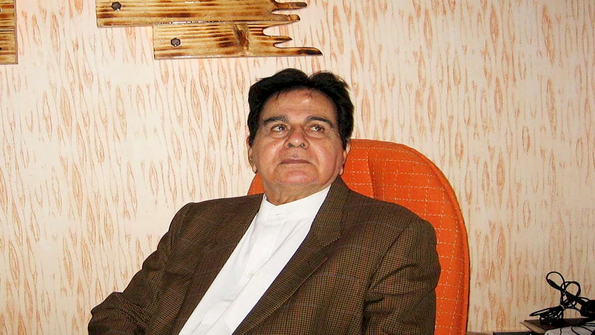 98 वर्षीय दिलीप कुमार की तबीयत फिर नासाज, सांस लेने में तकलीफ के बाद एक बार फिर हिंदुजा अस्पताल में भर्ती 98 वर्षीय दिलीप कुमार की तबीयत फिर नासाज, सांस लेने में तकलीफ के बाद एक बार फिर हिंदुजा अस्पताल में भर्ती