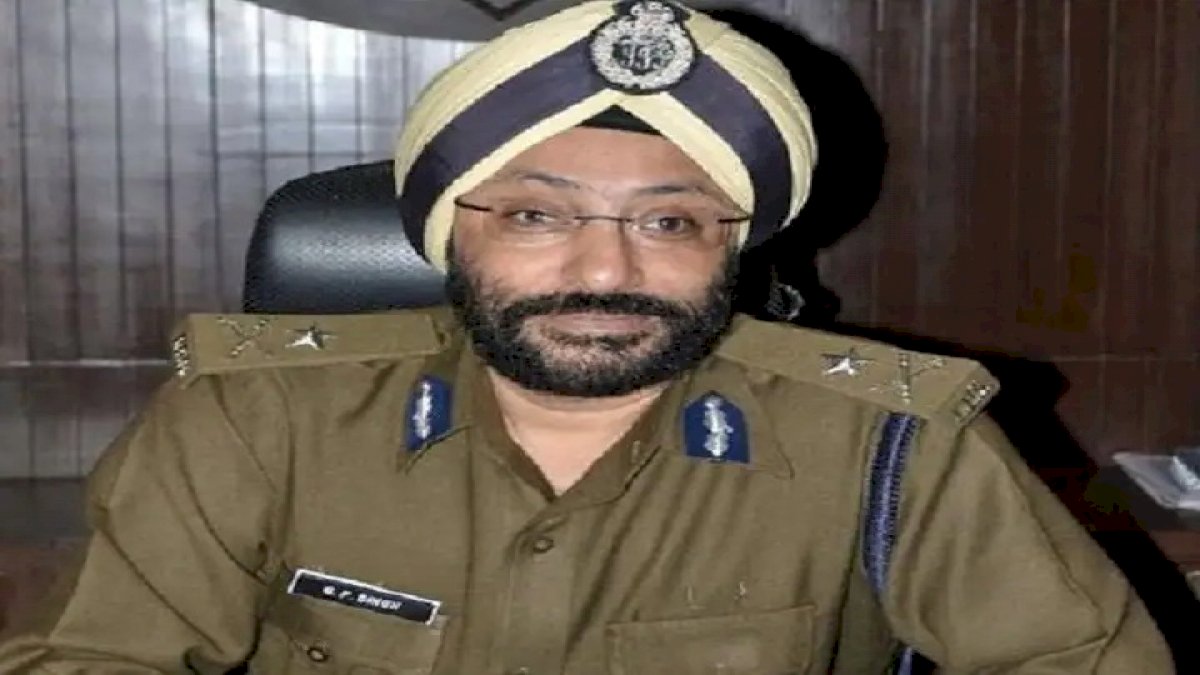 एंटी करप्शन ब्यूरो के प्रमुख रह चुके सीनियर IPS के यहां ACB का छापा, आय से अधिक संपत्ति की शिकायत एंटी करप्शन ब्यूरो के प्रमुख रह चुके सीनियर IPS के यहां ACB का छापा, आय से अधिक संपत्ति की शिकायत