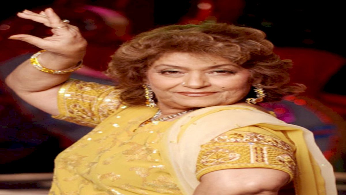पर्दे पर नजर आएगी दिग्गज कोरियोग्राफर सरोज खान की बायोग्राफी, पहली डेथ एनिवर्सी के मौके पर फिल्म का ऐलान पर्दे पर नजर आएगी दिग्गज कोरियोग्राफर सरोज खान की बायोग्राफी, पहली डेथ एनिवर्सी के मौके पर फिल्म का ऐलान