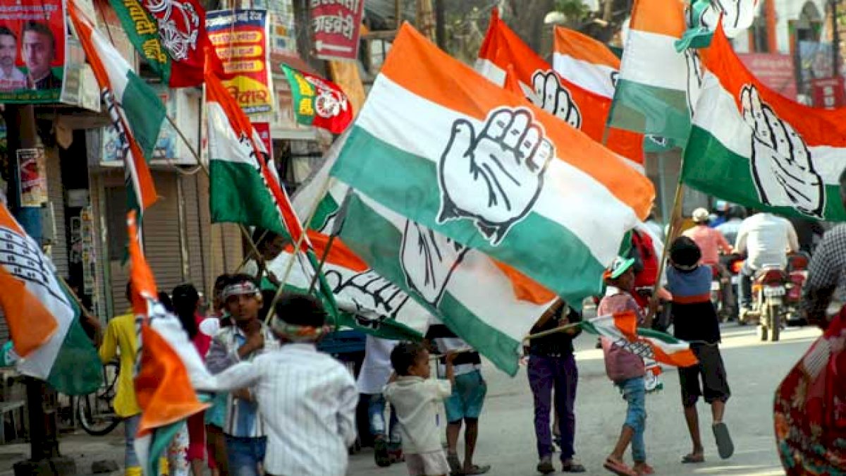 एमपी उपचुनाव को लेकर एक्शन मोड में आई कांग्रेस, दमोह को दोहराने की है तैयारी एमपी उपचुनाव को लेकर एक्शन मोड में आई कांग्रेस, दमोह को दोहराने की है तैयारी