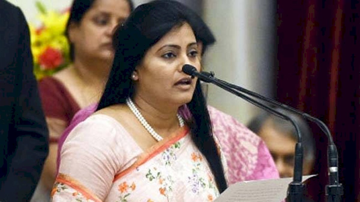 दूसरी बार मंत्री बनीं अनुप्रिया पटेल, यूपी में बीजेपी की सहयोगी है अनुप्रिया की पार्टी दूसरी बार मंत्री बनीं अनुप्रिया पटेल, यूपी में बीजेपी की सहयोगी है अनुप्रिया की पार्टी