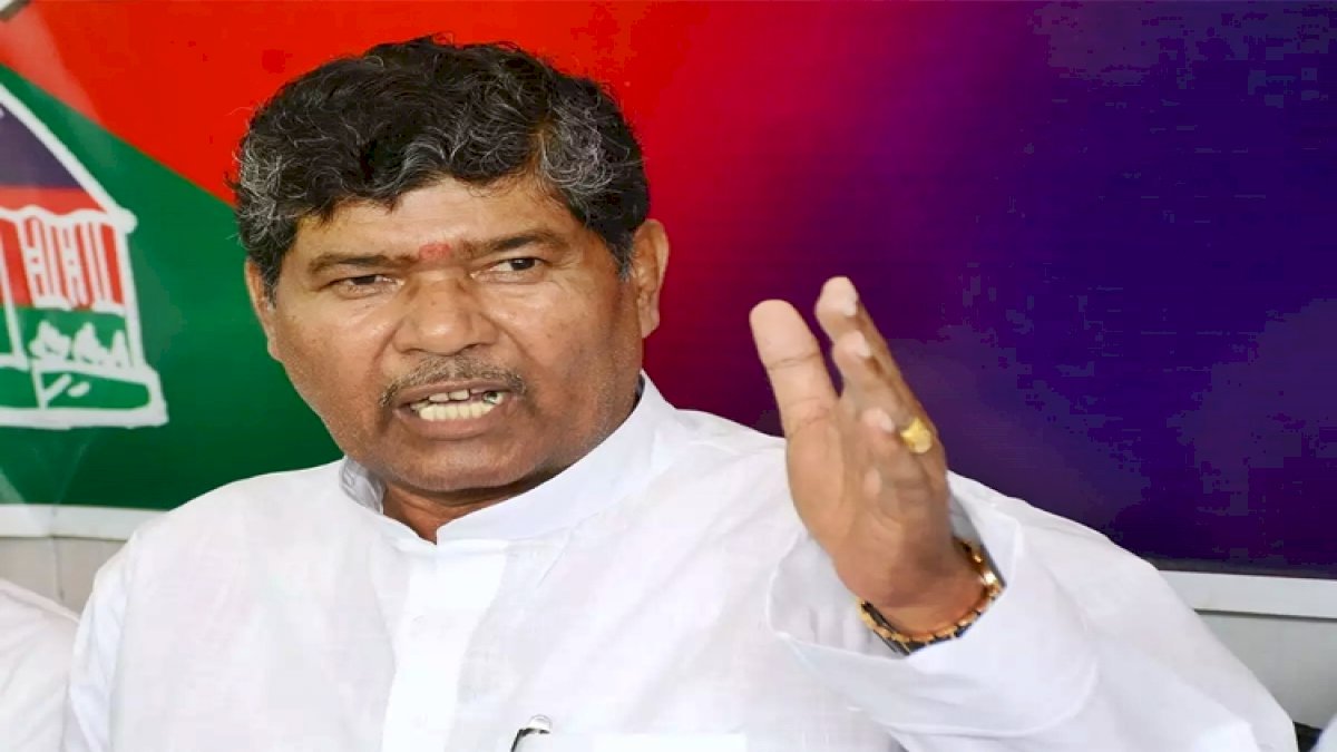 पशुपति पारस को मिली मोदी के मंत्रिमंडल में जगह, LJP के बागी गुट के नेता हैं पशुपति पशुपति पारस को मिली मोदी के मंत्रिमंडल में जगह, LJP के बागी गुट के नेता हैं पशुपति
