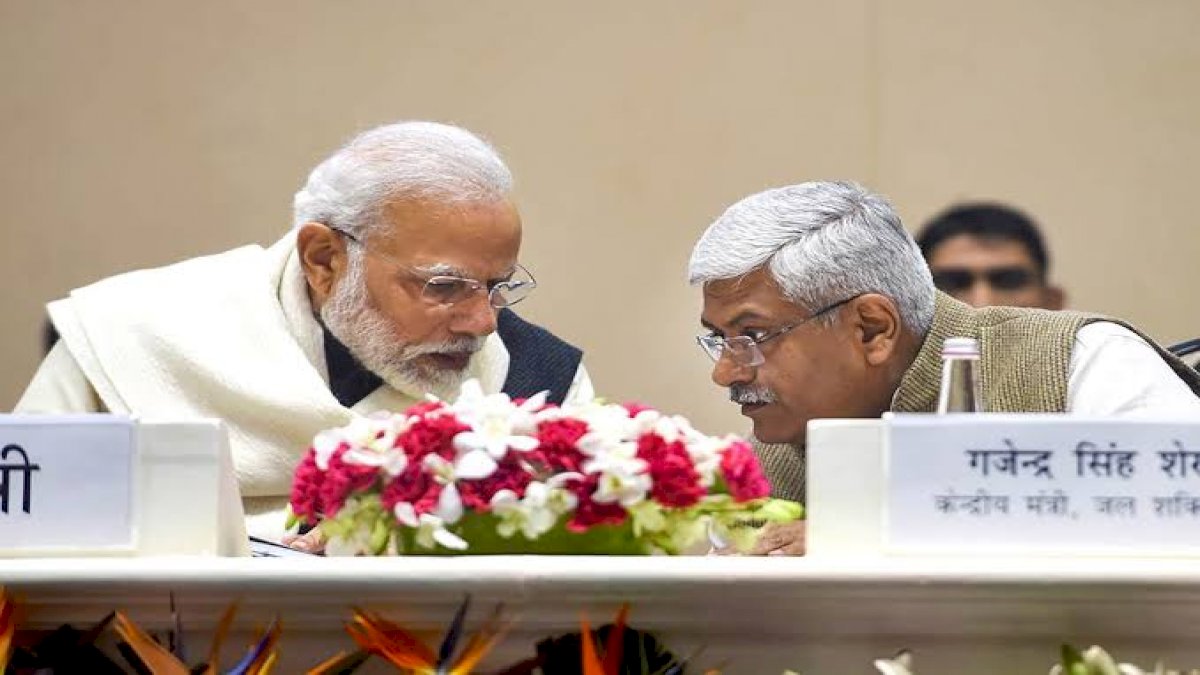 विधायकों की खरीद-फरोख्त मामले में केंद्रीय मंत्री शेखावत की बढ़ी मुश्किलें, कोर्ट ने दिया वॉइस सैंपल लेने का निर्देश विधायकों की खरीद-फरोख्त मामले में केंद्रीय मंत्री शेखावत की बढ़ी मुश्किलें, कोर्ट ने दिया वॉइस सैंपल लेने का निर्देश