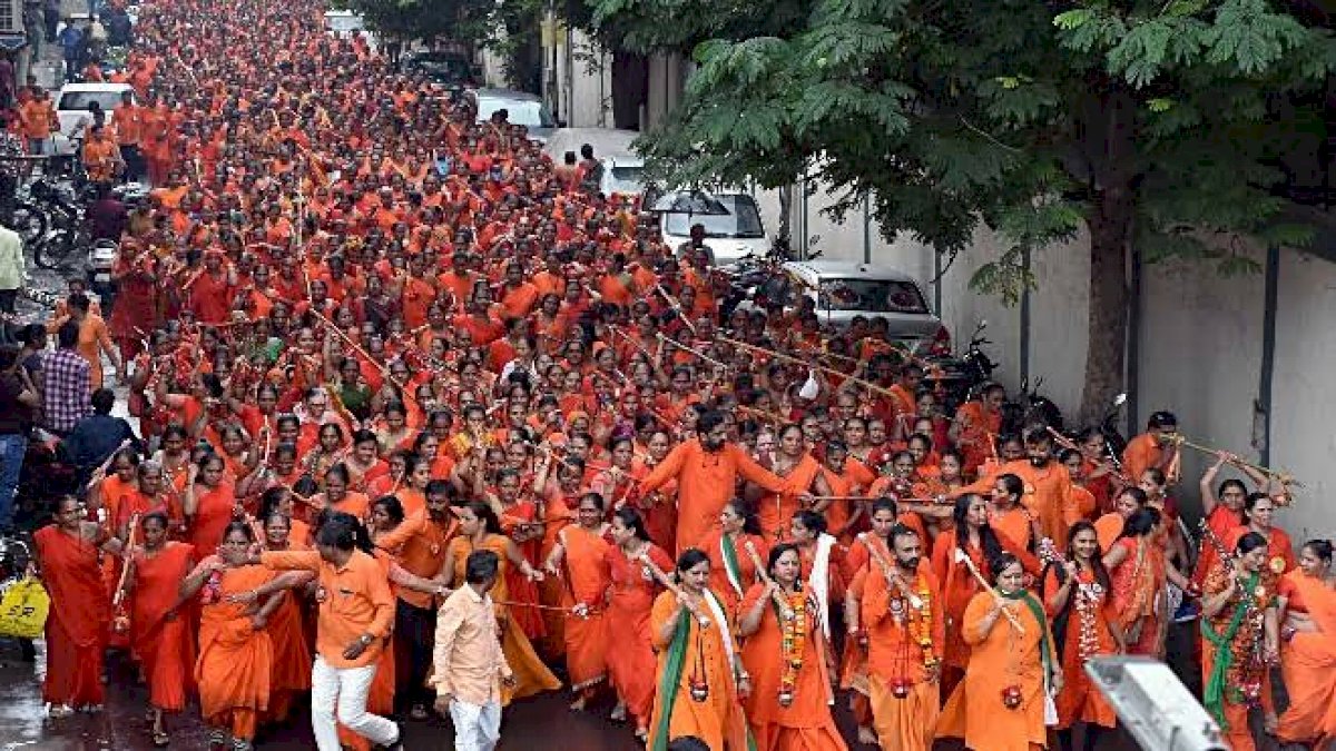 उत्तराखंड में कांवड़ यात्रा से हटी रोक, सीएम पुष्कर सिंह धामी ने दिया आयोजन शुरू करने का निर्देश उत्तराखंड में कांवड़ यात्रा से हटी रोक, सीएम पुष्कर सिंह धामी ने दिया आयोजन शुरू करने का निर्देश